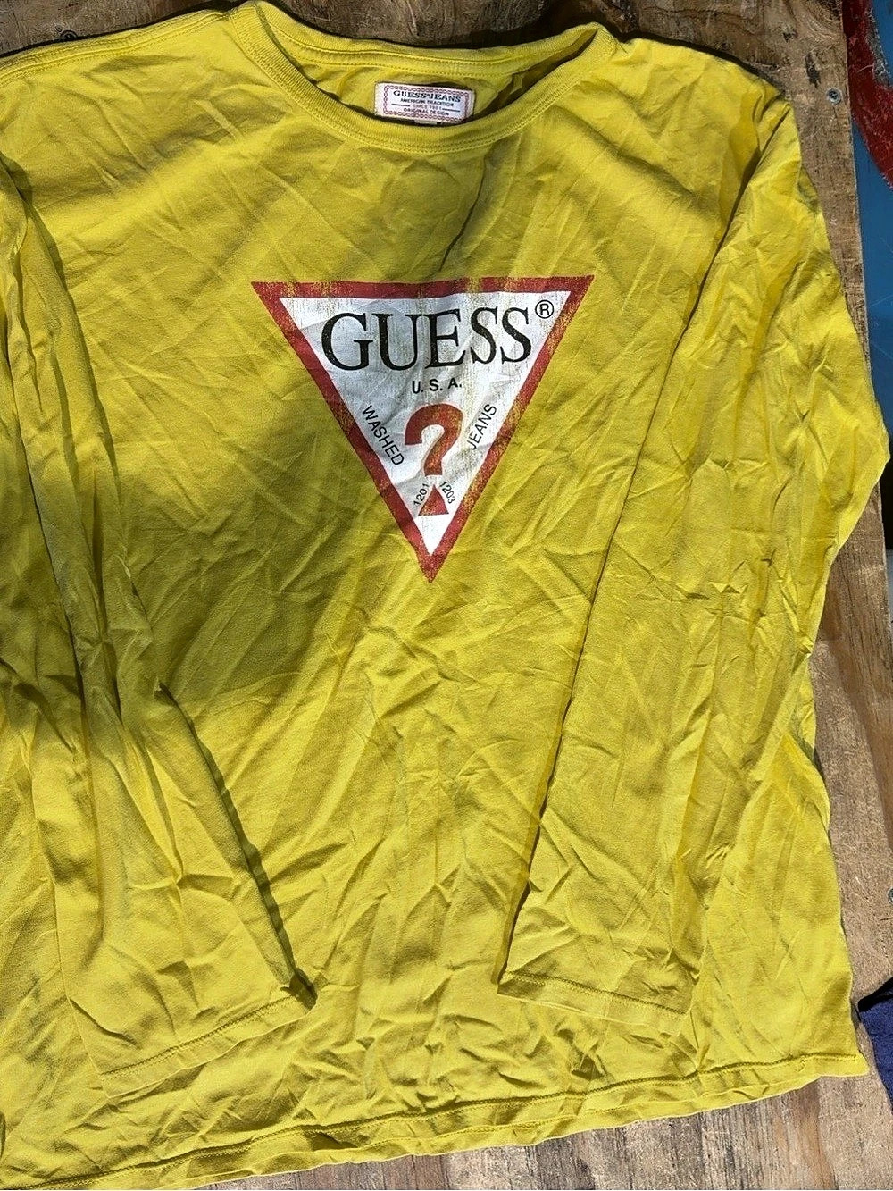 Guess American Tradition Original Design tee Yellow Red Size Small for men